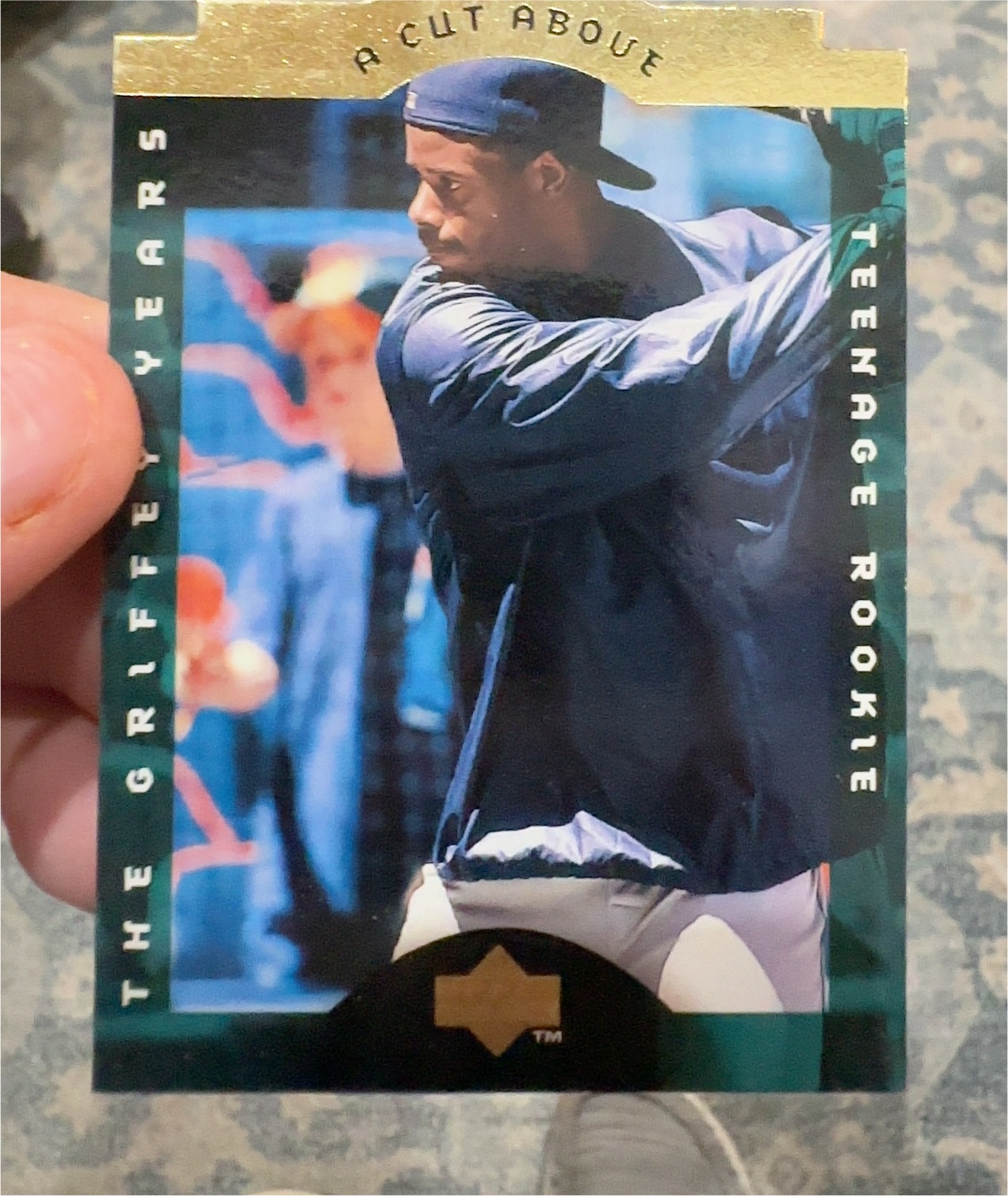 1996 Collector's Choice A Cut Above #CA1 Ken Griffey Jr — front