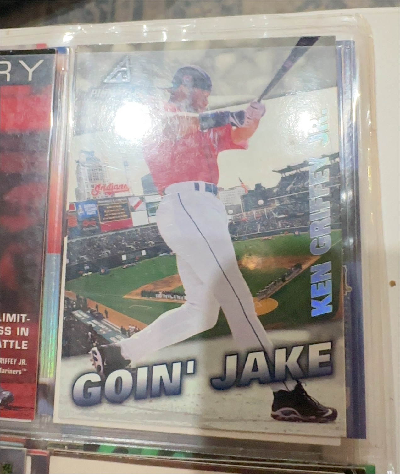1997 Pinnacle #193 Ken Griffey Jr. (Goin' Jake) — front
