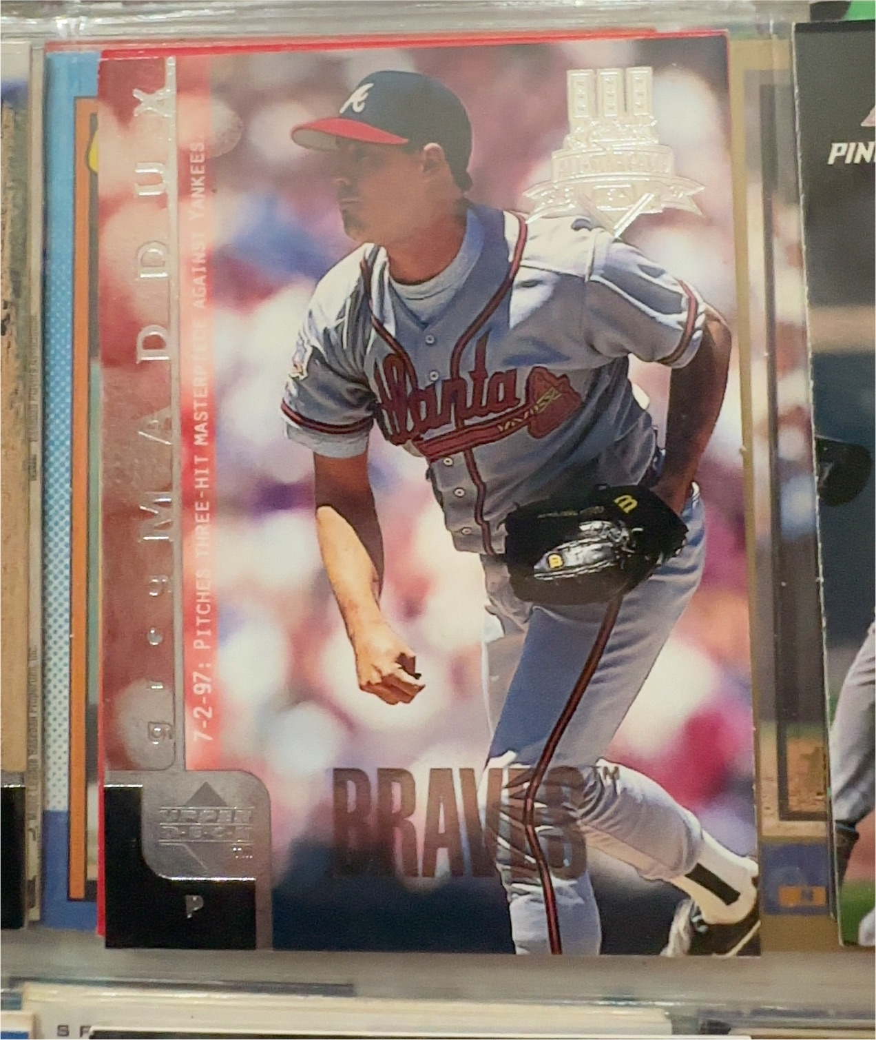 1998 Upper Deck #30 Greg Maddux — front