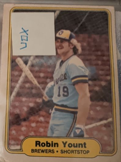 1982 Fleer #155 Robin Yount — front