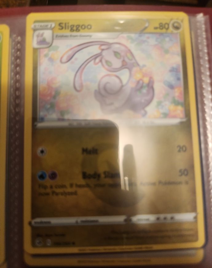 Pokemon Fusion Strike #196 Sliggoo — front