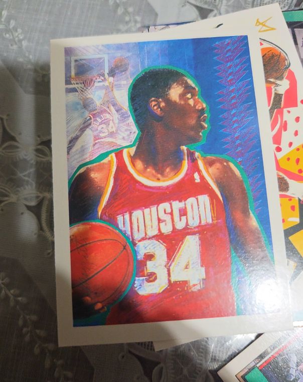 1990 Hoops #364 Akeem Olajuwon — front
