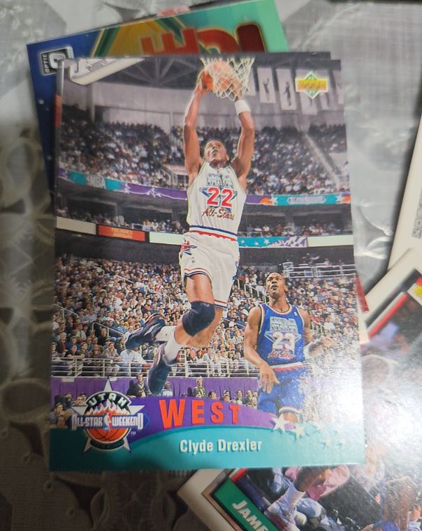 1992 Upper Deck #438 Clyde Drexler — front