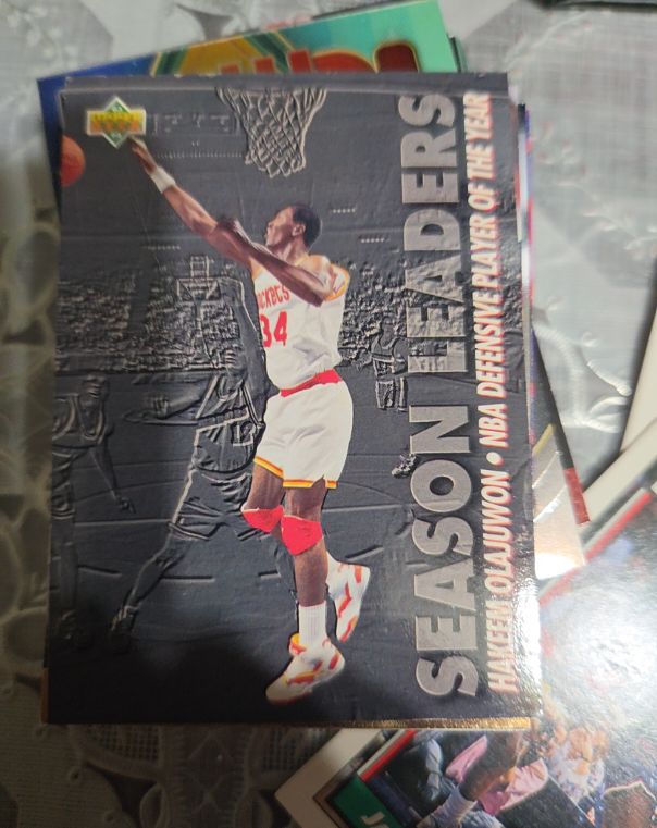 1993 Upper Deck #176 Hakeem Olajuwon — front