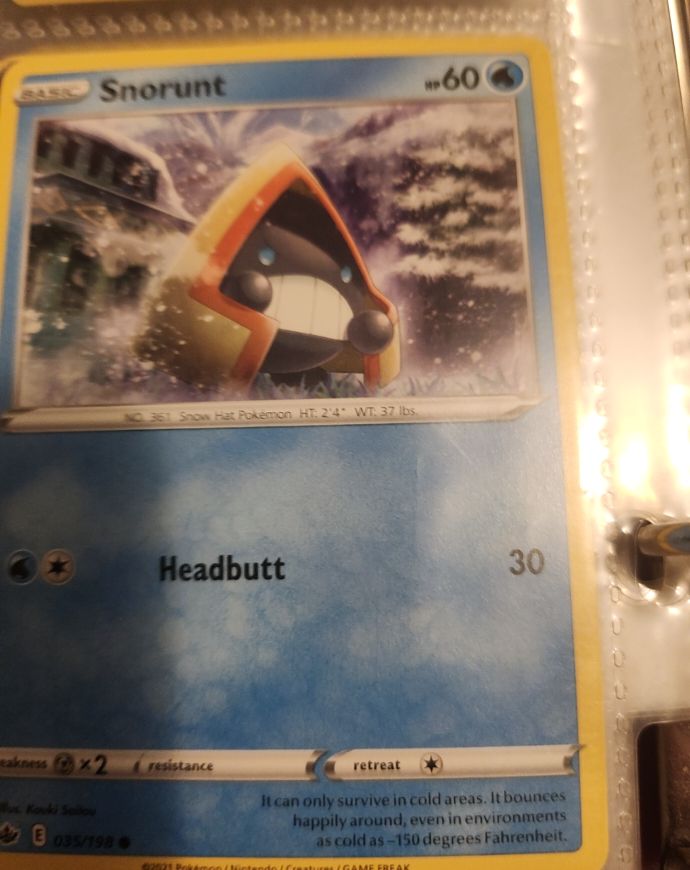 Pokemon Chilling Reign #35 Snorunt — front