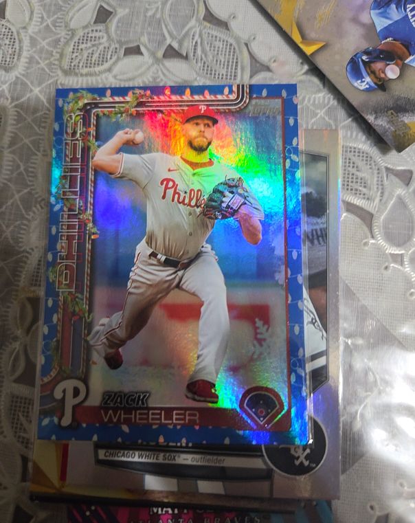 2025 Topps Chrome #189 Zack Wheeler — front