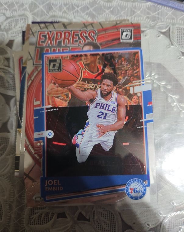 2019 Panini Donruss Optic #95 Joel Embiid — front