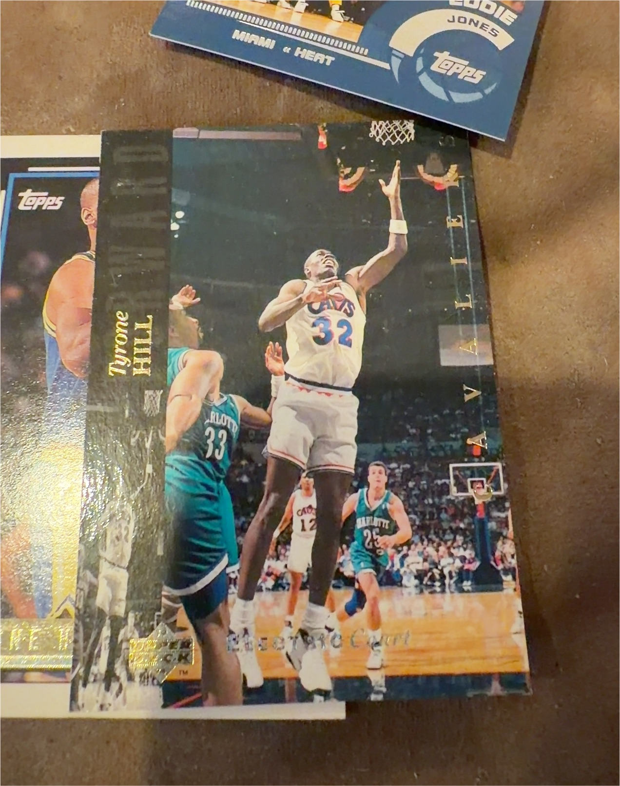 1993 Upper Deck SE #65 Tyrone Hill — front